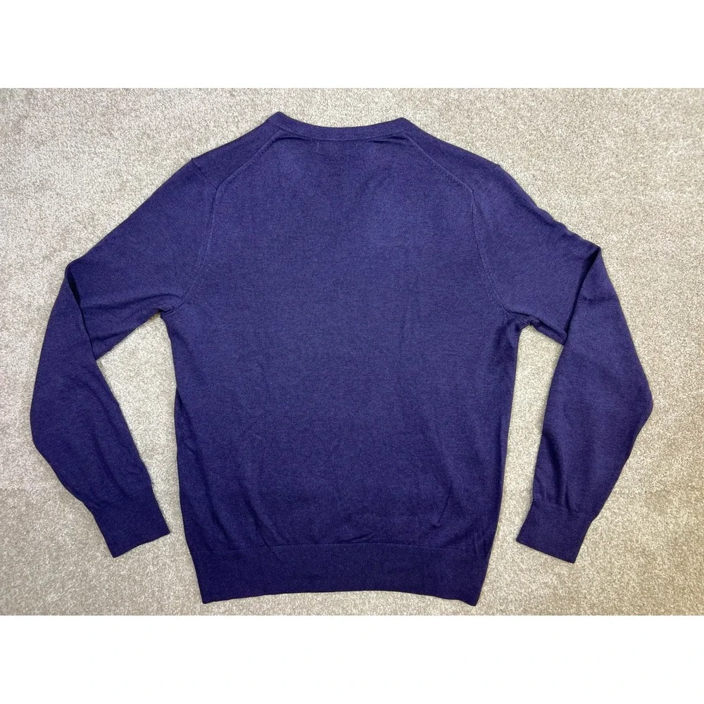 Banana Republic luxurious neck